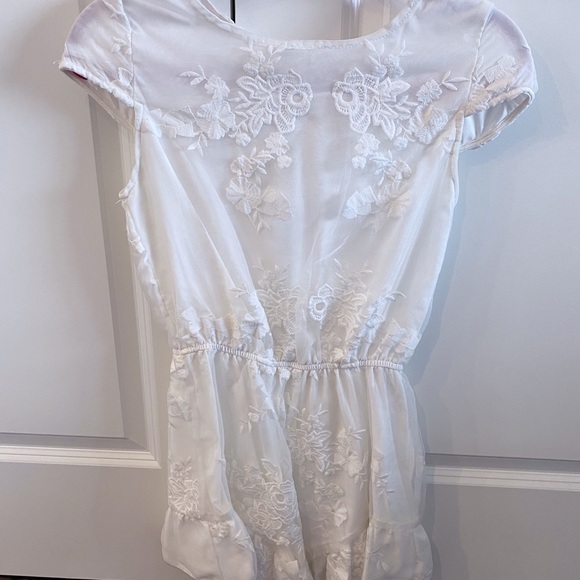 White lace romper - Picture 3 of 6